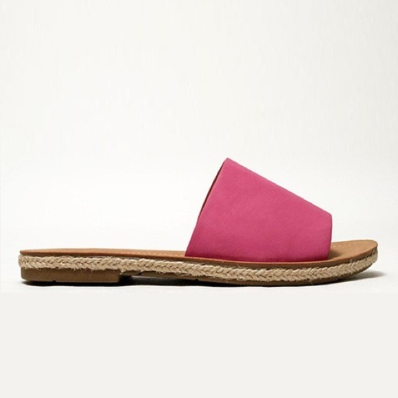 Soda Shoes - Great condition soda sandals